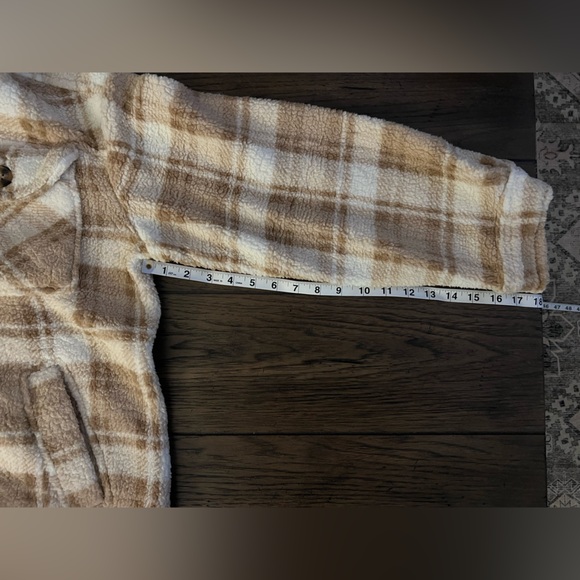 Love Tree Shacket - Picture 7 of 7